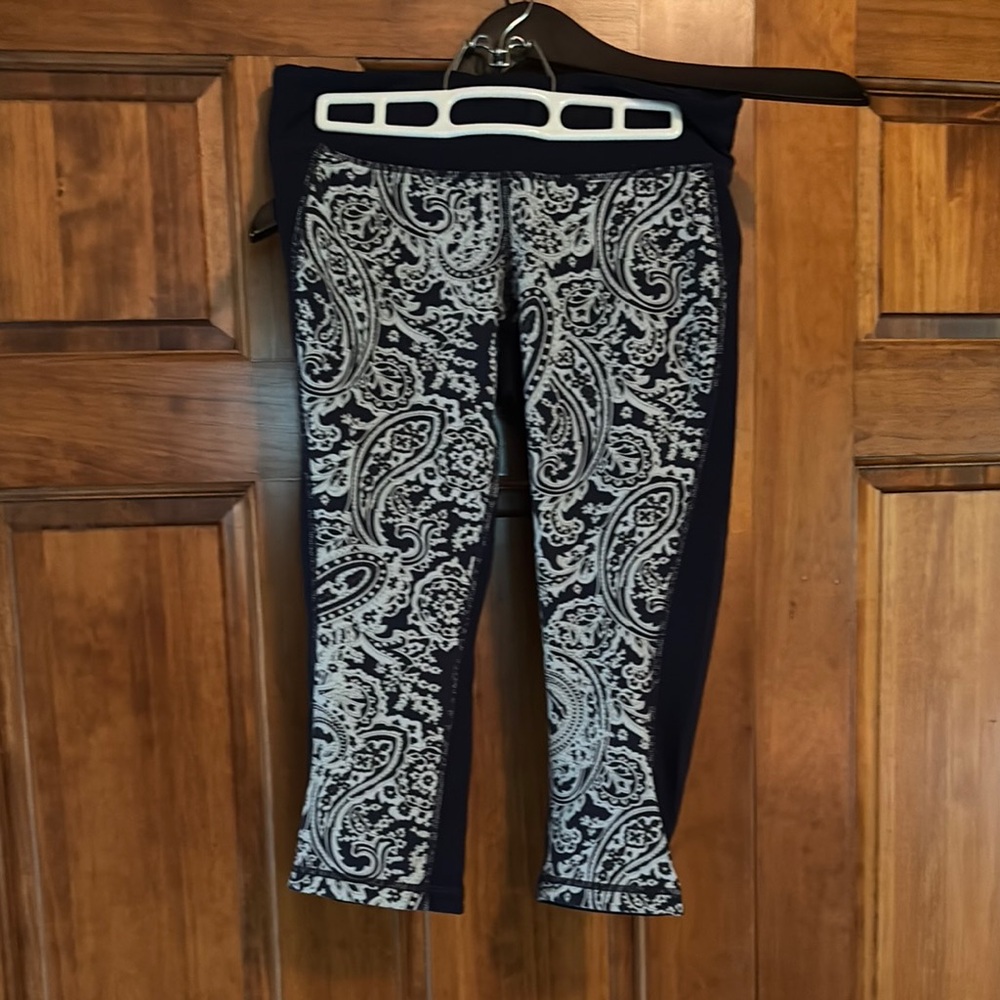 New Balance Black and White Capri Leggings